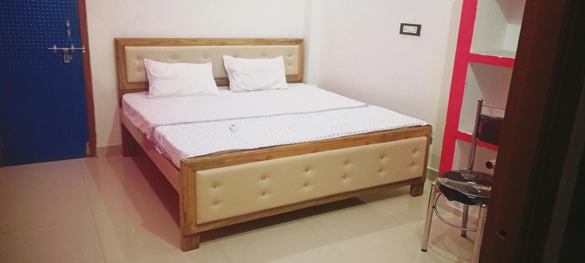 Maa Savitri Gest House Hotel Ayodhya Екстериор снимка