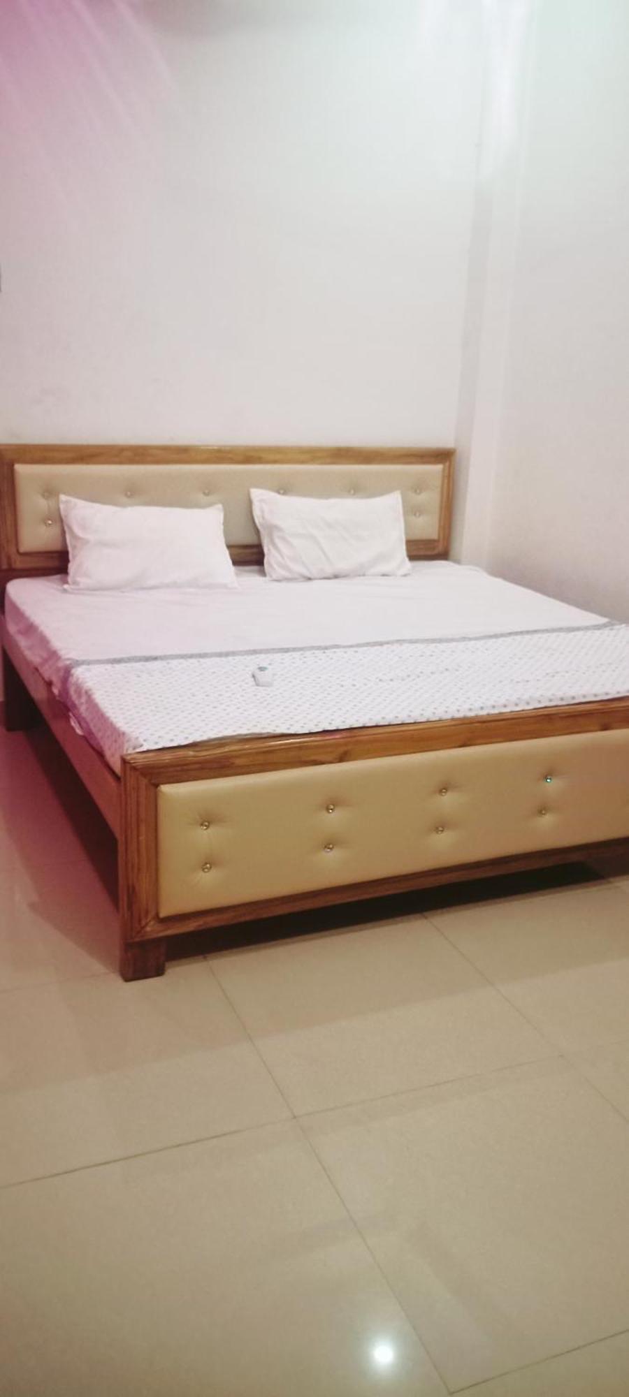 Maa Savitri Gest House Hotel Ayodhya Екстериор снимка
